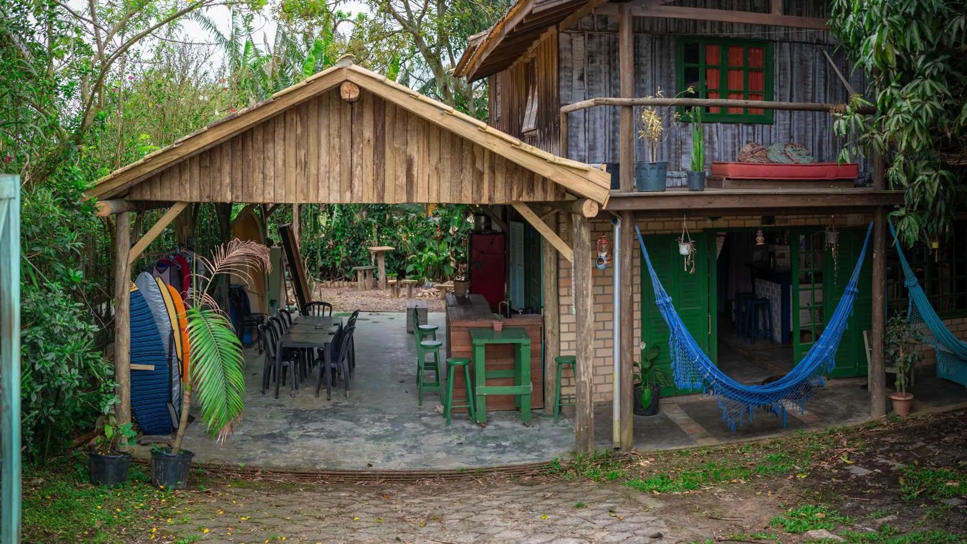 Hostal CasaHostel Floresce Praia do Rosa