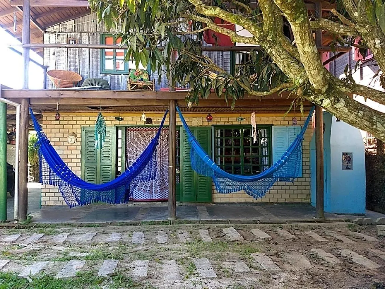 旅馆 Casahostel Floresce 普腊亚罗萨